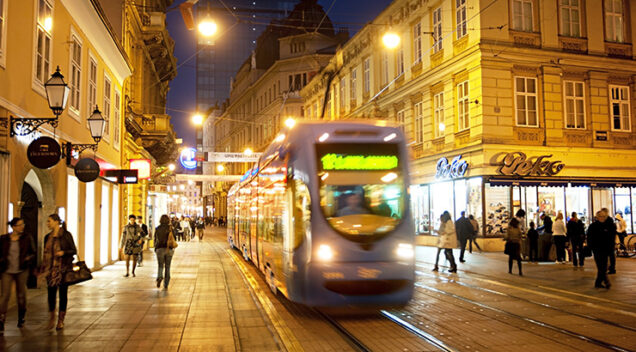 Mugu li se umirovljenici besplatno voziti tramvajem?
