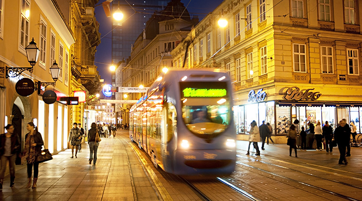 Mugu li se umirovljenici besplatno voziti tramvajem?