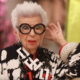 Koliko godina ima Iris Apfel?