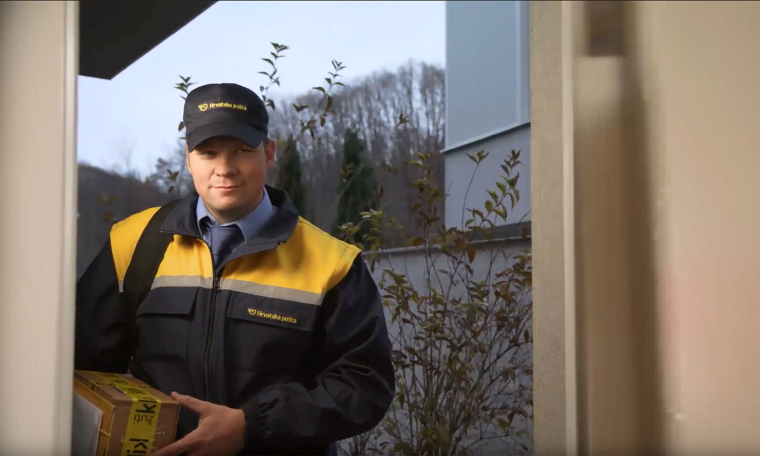 Mirovine se mogu primati na kućnu adresu, evo komu ih poštar nosi ...