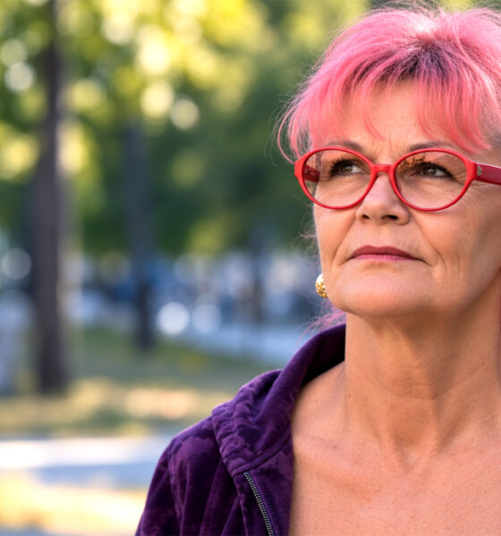Zašto su neke žene u zlatnim godinama same? Sena (63) otkriva svoje iskustvo s muškarcima: oni žele sve osim partnerstva. Od razočaravajućih spojeva do priča o sretnim vezama bez zajedničkog života, čitateljice iskreno dijele svoja razmišljanja o samačkom životu. Jeste li tim "solo" ili "u paru"?
