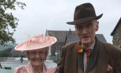 Kako javlja BBC, Charles Tryweryn Davies (92), i Margaret Eunice Davies (89), poznata kao Peggy, oporučno su ostavili veći dio svoje imovine dobrotvornoj organizaciji. Par, koji je odrastao na obiteljskom imanju u Corwenu u Denbighshireu, opisan je kao "lokalni likovi". Peggy je preminula u studenom 2019., a Charles četiri mjeseca kasnije. Wales Air Ambulance je rekao da će njihova velikodušnost biti dostatna za financiranje više od 280 misija spašavanja života. Vjeruje se da su im brat i sestra darovali svoj novac u znak zahvale za hitni zračni prijevoz pružen Charlesu nakon nesreće s traktorom. Merfyn Roberts, njihov prijatelj, rekao je: "Sjećam se kako mi je Charles pričao o svojoj nesreći i koliko je bio zahvalan na fantastičnoj usluzi koju je primio, ali nismo znali njihove namjere sve dok nisu preminuli." Rekao je da je Charles bio "zloćko" koji je volio sakupljati satove i Land Rovere, dok je Peggy uživala natjecati se na vrtlarskim izložbama. Brat i sestra su opisani kao ljudi koji su vodili jednostavan i skroman život, posvećen obiteljskom imanju i pomaganju lokalnoj zajednici. "Pokopani su pored svog brata, Ivora. Na njihovom nadgrobnom spomeniku piše Rhoi eu hoes i ffermio'n gymen, Rhoi eu helw i elusen, što se prevodi kao 'posvetili su svoje živote poljoprivredi, svoje dobitke su dali u dobrotvorne svrhe', što mislim da lijepo opisuje njihov karakter", kazao je Roberts. "Šteta je što nismo imali priliku upoznati Charlesa i Peggy, ali je očito iz njihove velikodušnosti i priča o njima kakvi su likovi bili", poručili su iz Wales Air Ambulancea.