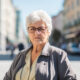 Ankica, 69-godišnjakinja, prima tek 300 eura mirovine i radi u Italiji na asistenciji starih i bolesnih kako bi preživjela. Radila je u konfekciji, ali mirovina nije dovoljna ni za osnovne potrebe.