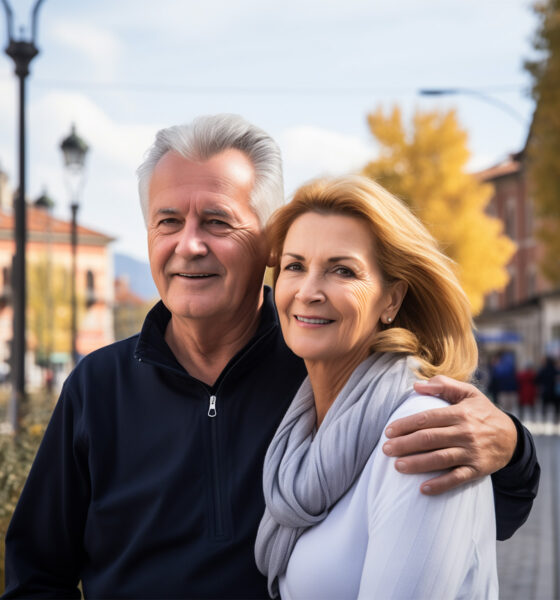Krešimir, 71, i supruga, 62, pronašli su neočekivanu radost. Nakon izazova u spavaćoj sobi, hrabro su istražili otvorene opcije. Slučajno, u Stubičkim Toplicama, supruga je pronašla ljubavnika. Sada, uz 'Crno jaje' kao posrednika, svi su sretni i zadovoljni.