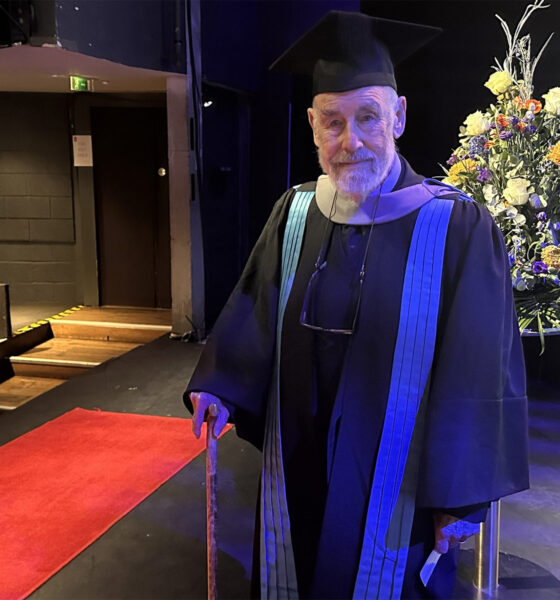 David Marjot koji je studij završio s 95 godina, postao je najstariji diplomant sveučilišta - i već razmišlja o drugom studiju, piše BBC.