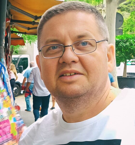 Zagrepčanin Predrag Herak godinama je živio neuredno – radio je kao konobar, pušio, loše se hranio i zanemario zdravlje. Nakon infarkta i devet reanimacija, okrenuo je novi list – vježba, kuha zdravo i ponovno uživa u životu.