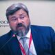 Ruski oligarh i konzervativni ideolog Konstantin Malofejev tijekom govora na konferenciji u Moskvi, poznat po svojim kontroverznim političkim izjavama i promonarhističkim stavovima.