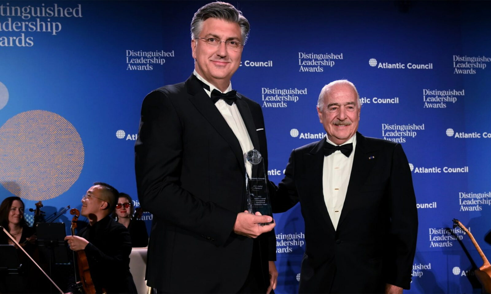 Hrvatski premijer Andrej Plenković u Washingtonu prima nagradu za izuzetno vodstvo koju dodjeljuje Atlantsko vijeće.
