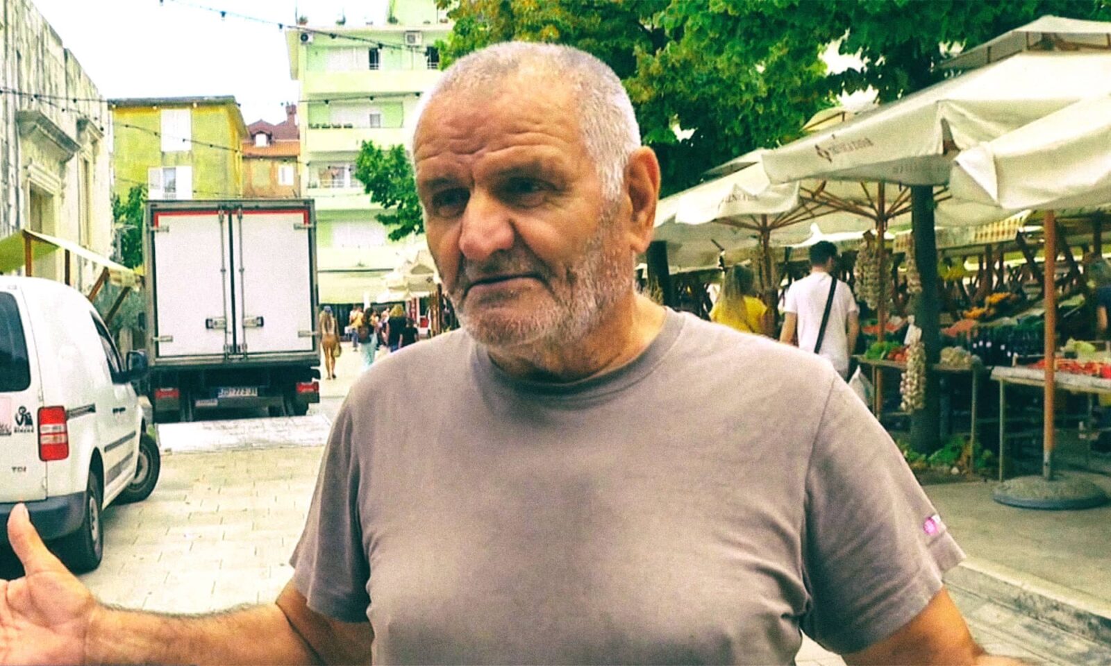Umirovljenik Drago žali se na standard umirovljenika.
