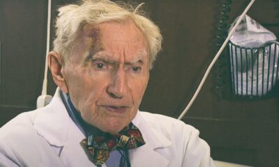 Howard Tucker, 102-godišnji američki neurolog, najstariji je aktivni liječnik na svijetu.