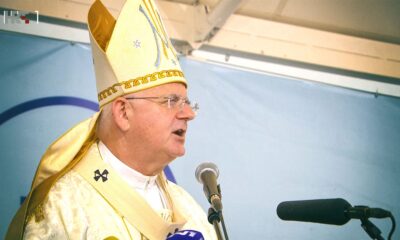 Riječki nadbiskup Mate Uzinić drži propovjed povodom blagdana Velike Gospe.
