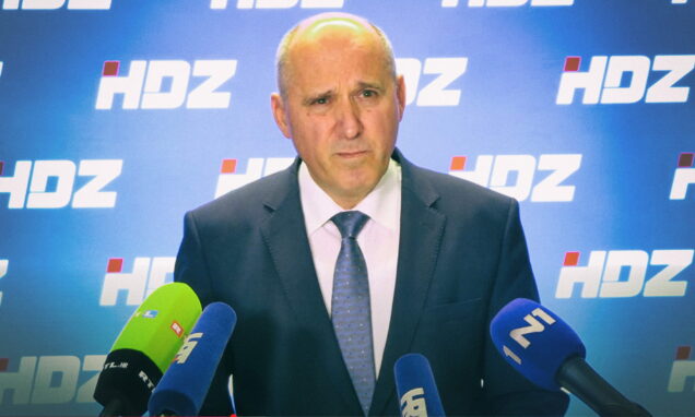 Branko bačić (HDZ), ministar graditeljstva i potpredsjednik Vlade RH govori o mirovinama i plaćama)
