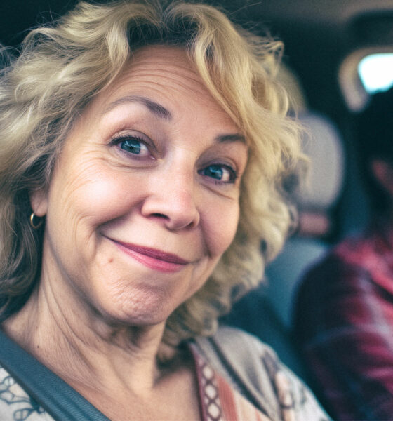 Mora li svekrva sjediti naprijed ako sin vozi?