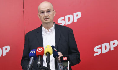 Josip Tica, član Gospodarskog savjeta SDP-a, na tiskovnoj konferenciji.