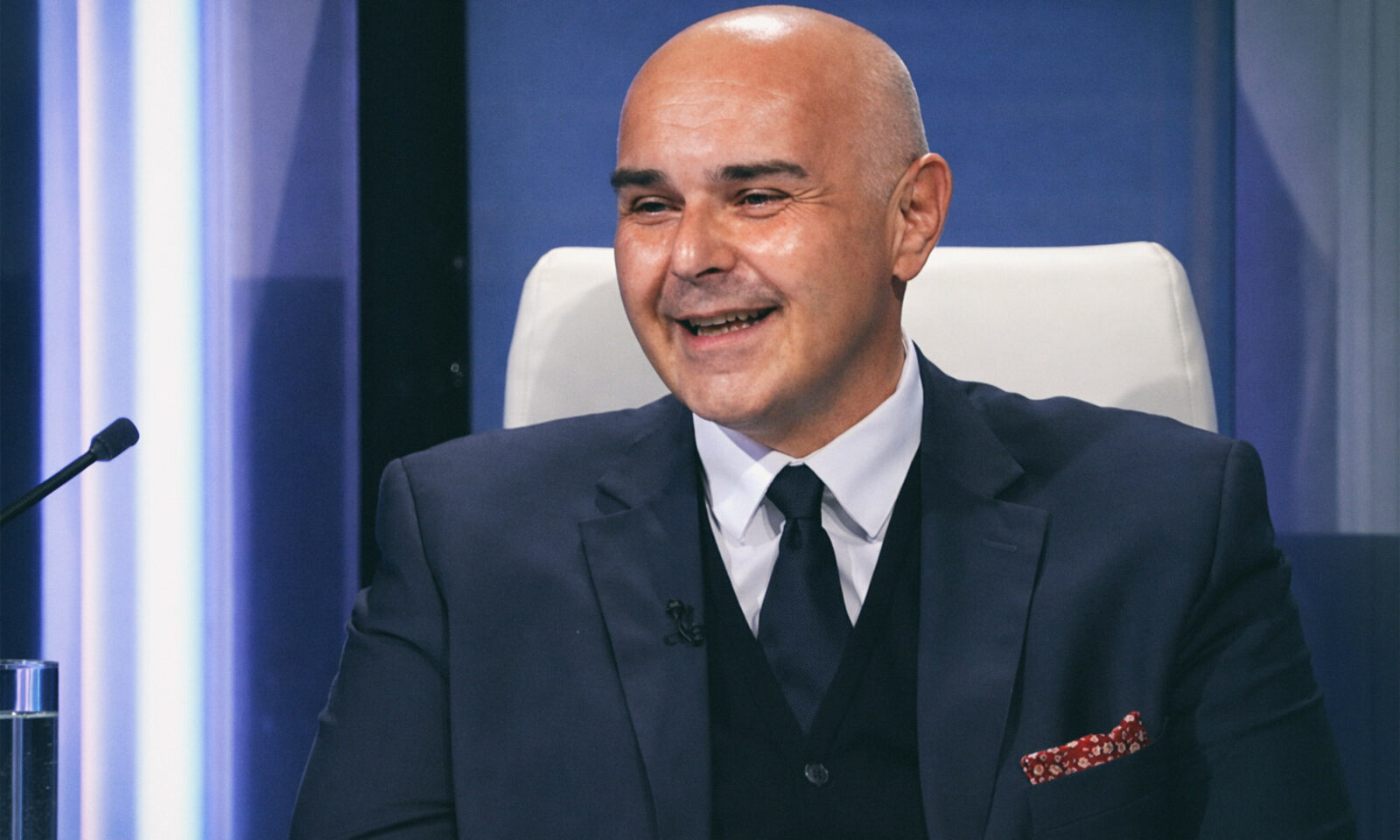 Liječnik i ministar Alen Ružiš u studiju Hrvatske televizije.