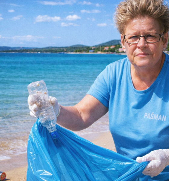 Gospođa Ivanka skuplja smeće na pašmanskim plažama.
