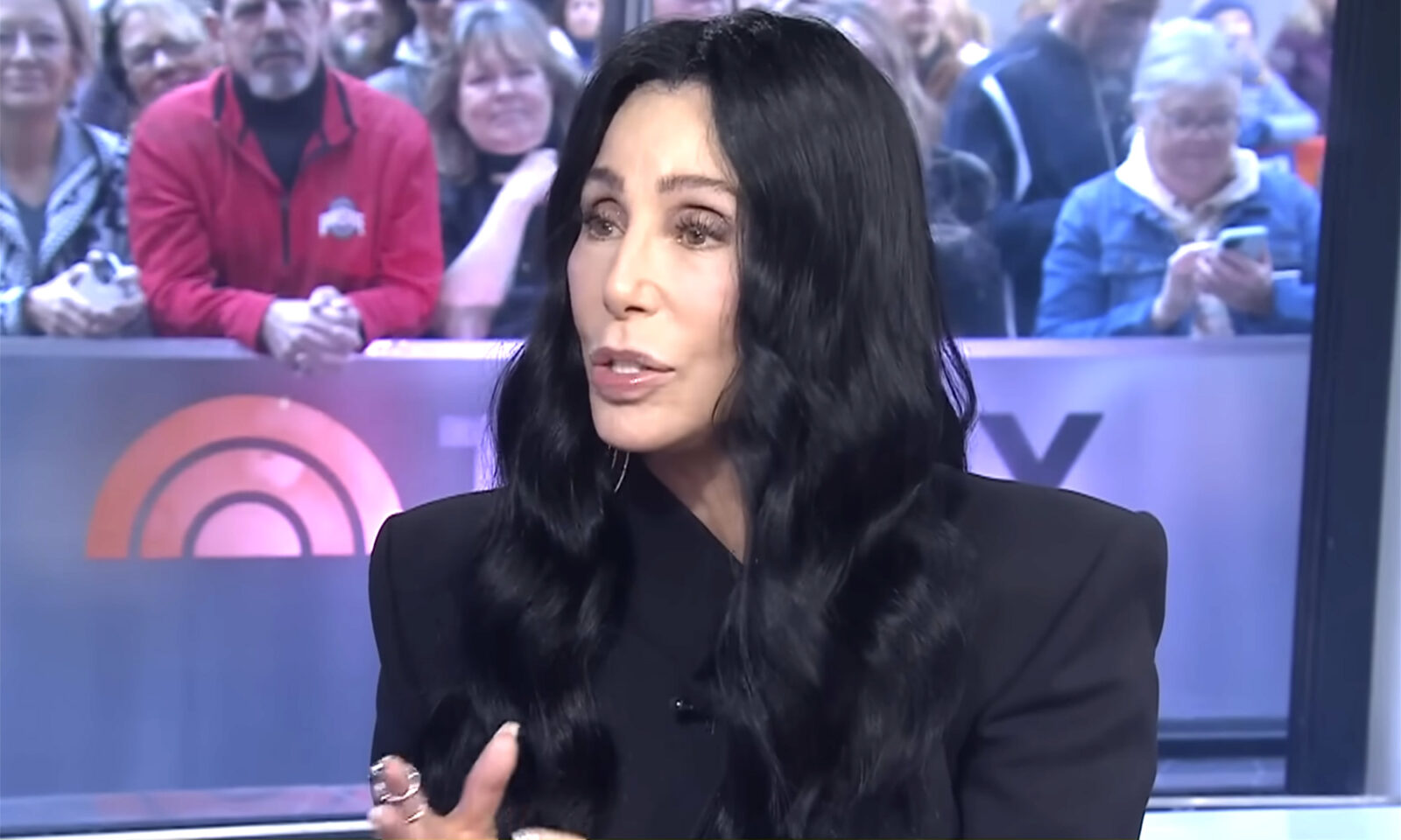 Američka pjevačica Cher u studiju.
