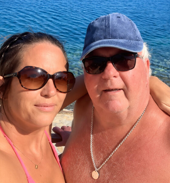 Danielle Sheard (38) i njezin partner Bob (73) na odmoru uz more, par koji dijeli 35 godina razlike.