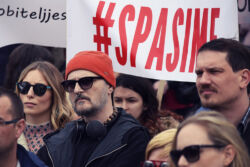 Damir Urban (foto: Sandro Bura) Prosvjed #spasime u Zagrebu