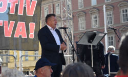 foto: Sandro Bura Prosvjed 'Protiv siromaštva' održan u Zagrebu 1. listopada 2024 u organizaciji stranke Blok umirovljenici zajedno.